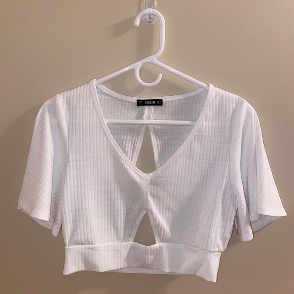 SOLD White cut out cropped top - Picture 2 of 4